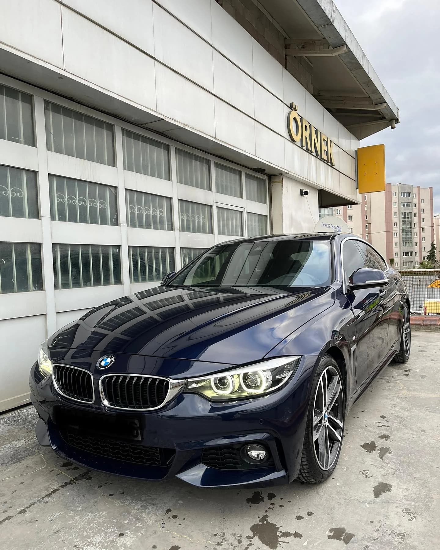 Lacivert Çalışma Galerisi — fotoğraf 2